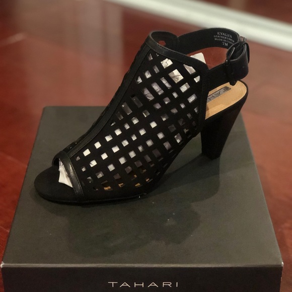NWT TAHARI SLINGBACK HEELS - Picture 3 of 5